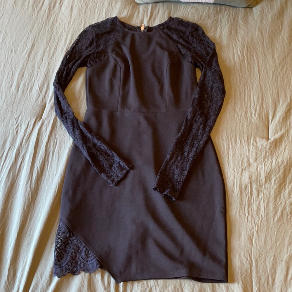 Black Long-Sleeved Bodycon Dress